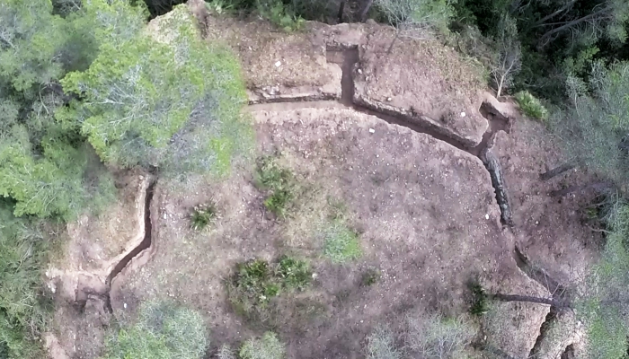 Imatge del complex de trinxeres i pous de tirador excavats al barranc dels Fornets a Xerta. Foto: Iber APT Imatge